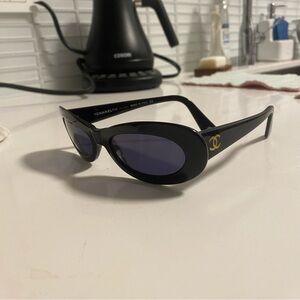 Chanel vintage 5007 black sunglasses